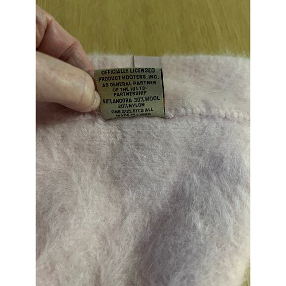 Hooters | Vintage Pink Angora and Wool blend Beanie Hat Soft Fluffy - Picture 3 of 4